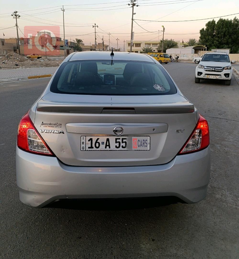 نیسان ڤێرسا